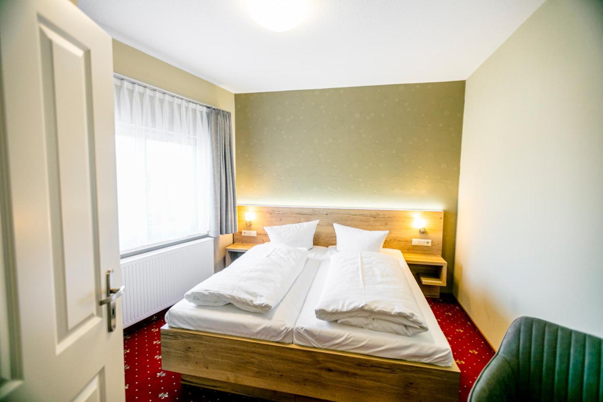 Hotel Zum Goldenen Loewen Peitz Extérieur photo