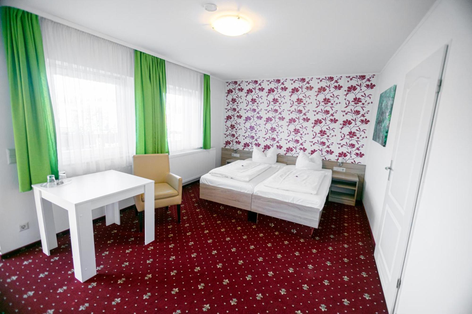 Hotel Zum Goldenen Loewen Peitz Extérieur photo