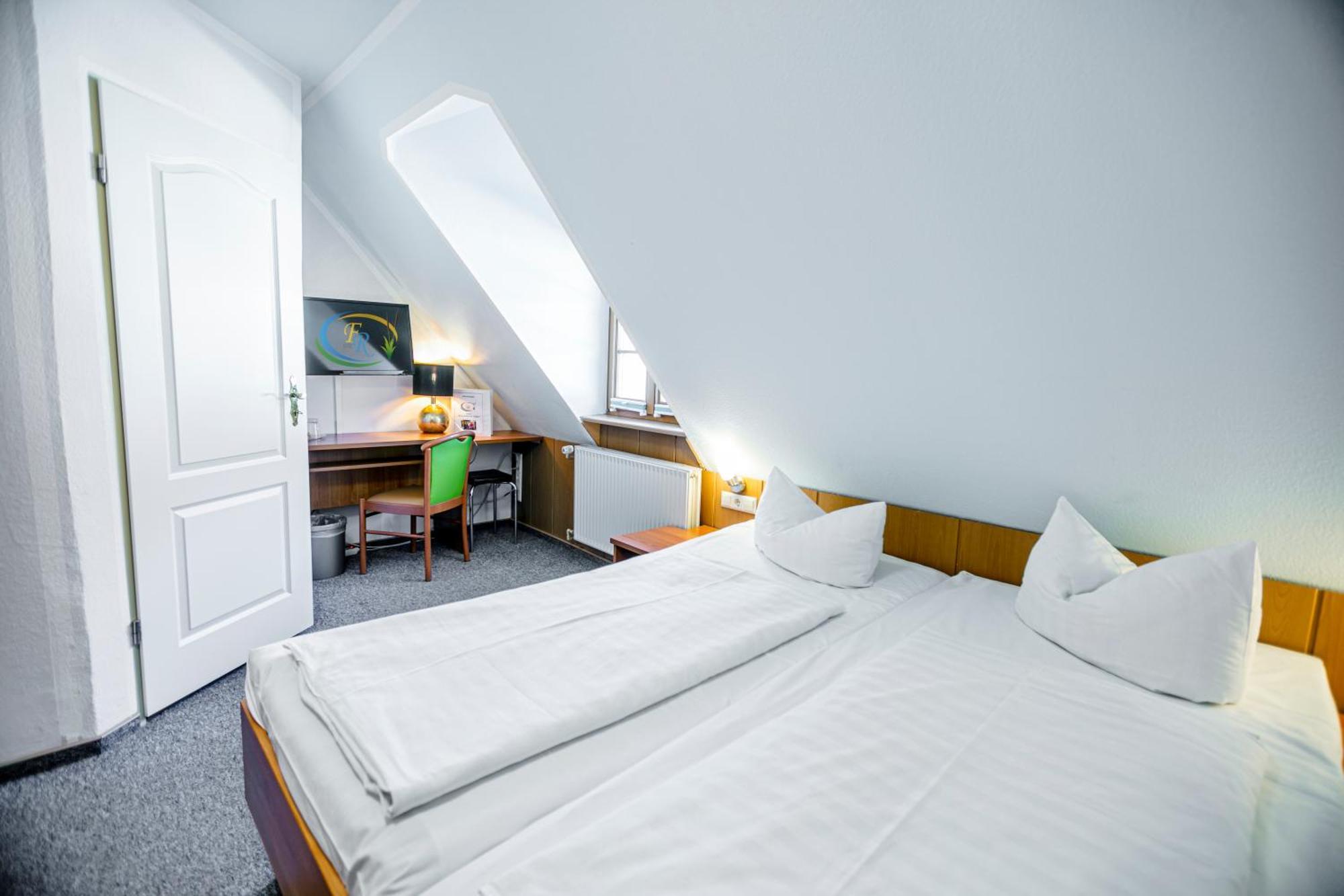 Hotel Zum Goldenen Loewen Peitz Extérieur photo