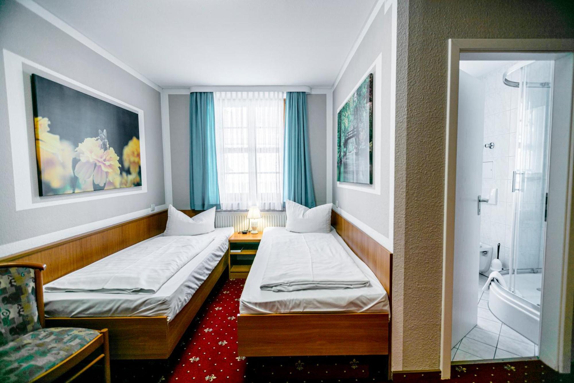 Hotel Zum Goldenen Loewen Peitz Extérieur photo