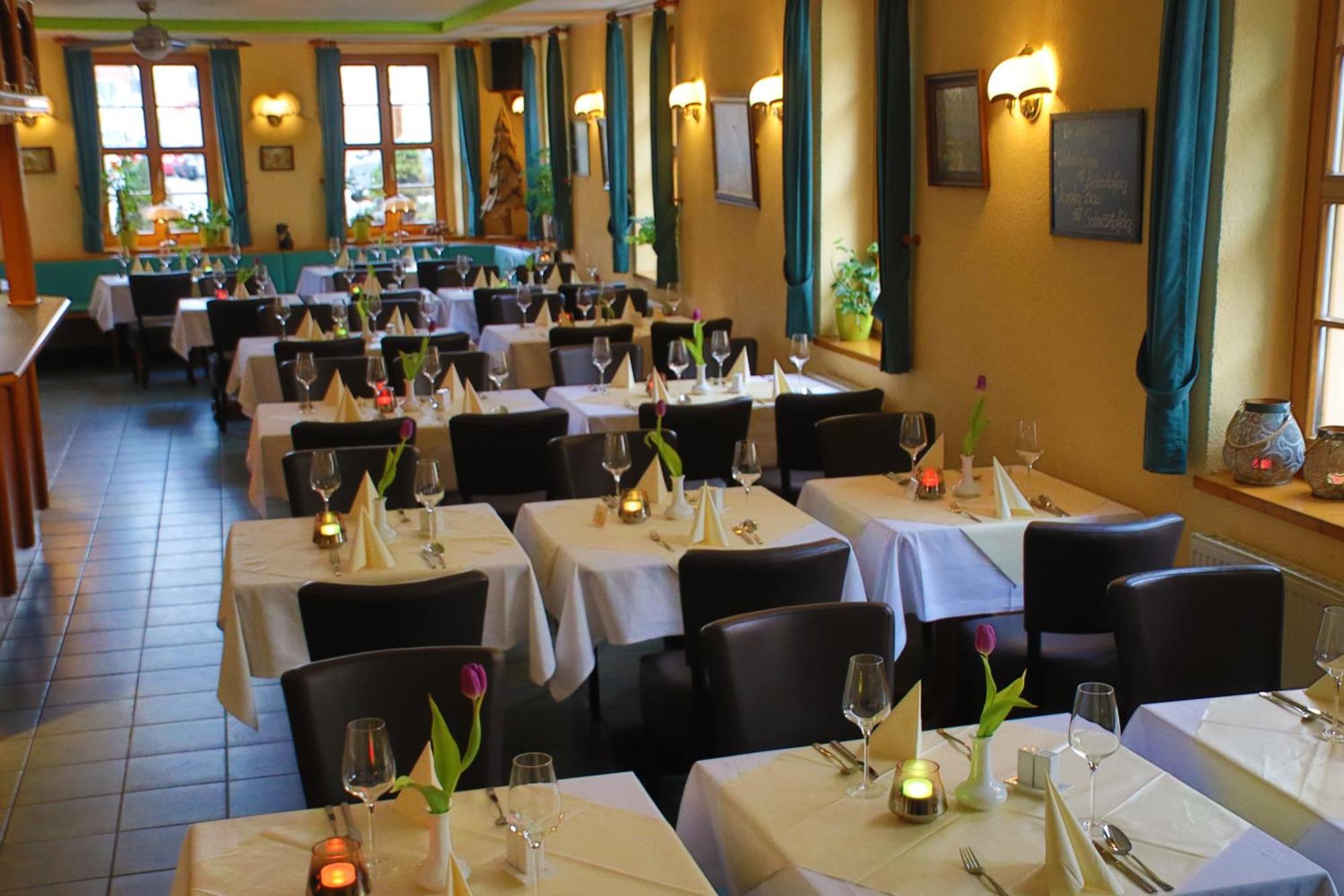 Hotel Zum Goldenen Loewen Peitz Extérieur photo