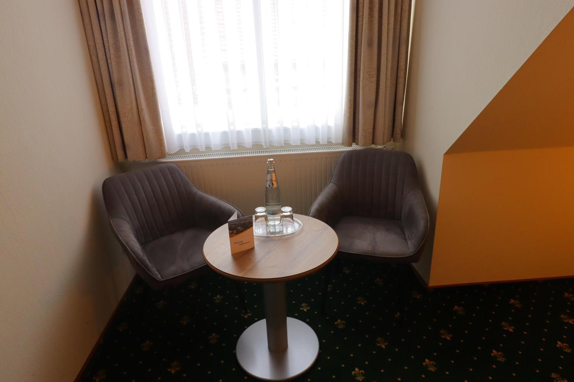 Hotel Zum Goldenen Loewen Peitz Extérieur photo